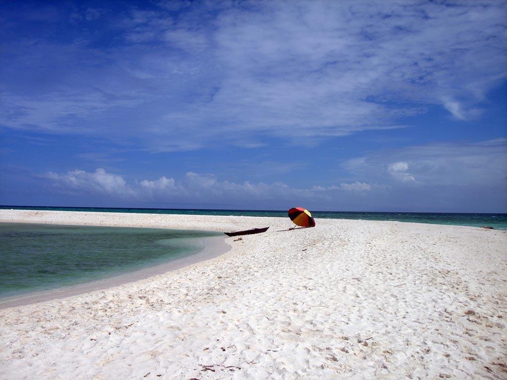 Camiguin Volcan Beach Eco Retreat & Dive Resort Mambajao Exteriör bild