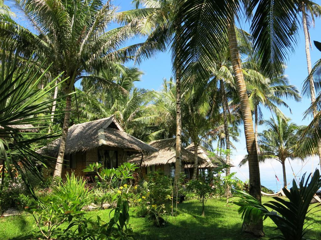 Camiguin Volcan Beach Eco Retreat & Dive Resort Mambajao Rum bild