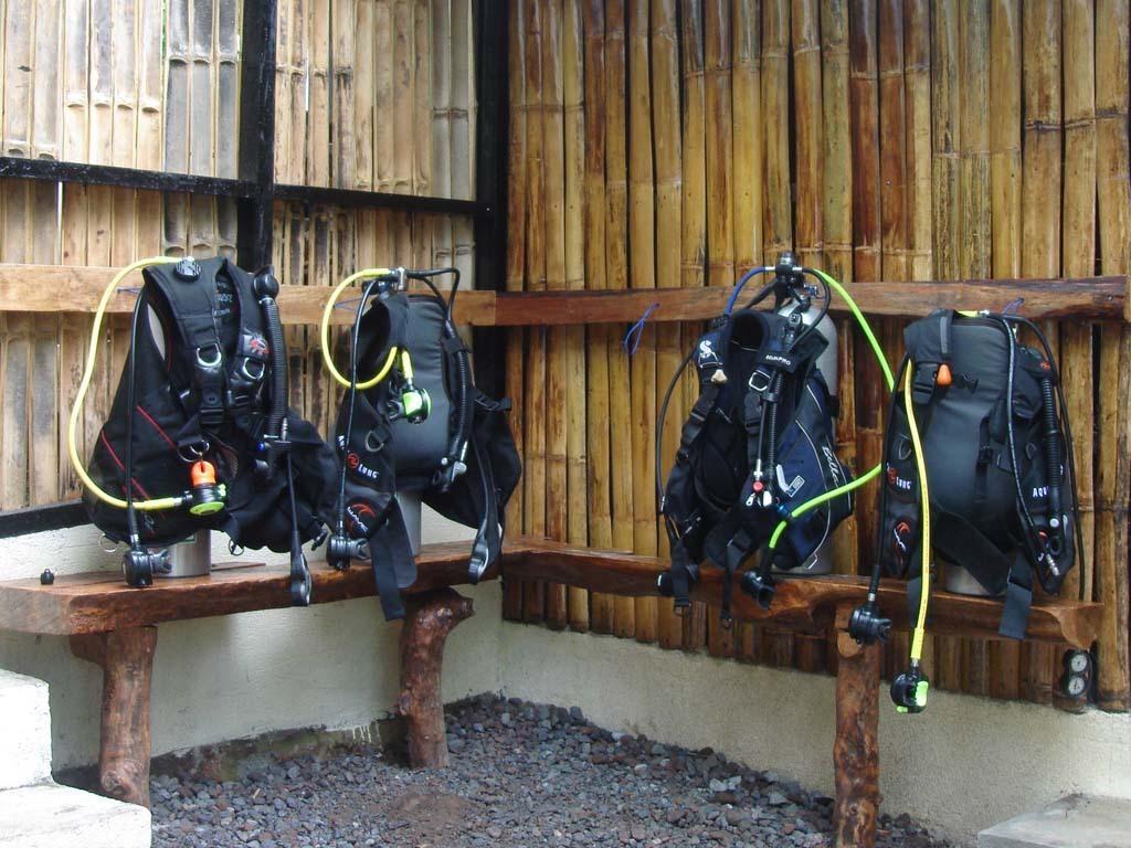 Camiguin Volcan Beach Eco Retreat & Dive Resort Mambajao Exteriör bild