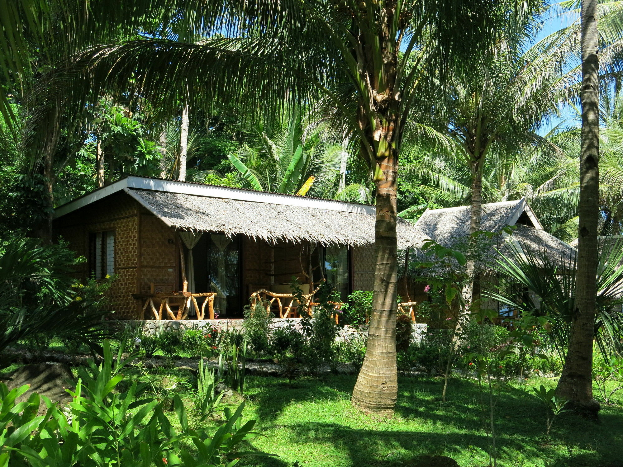 Camiguin Volcan Beach Eco Retreat & Dive Resort Mambajao Exteriör bild