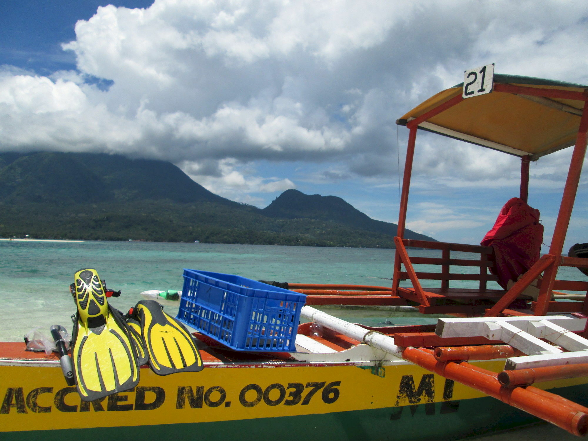 Camiguin Volcan Beach Eco Retreat & Dive Resort Mambajao Exteriör bild