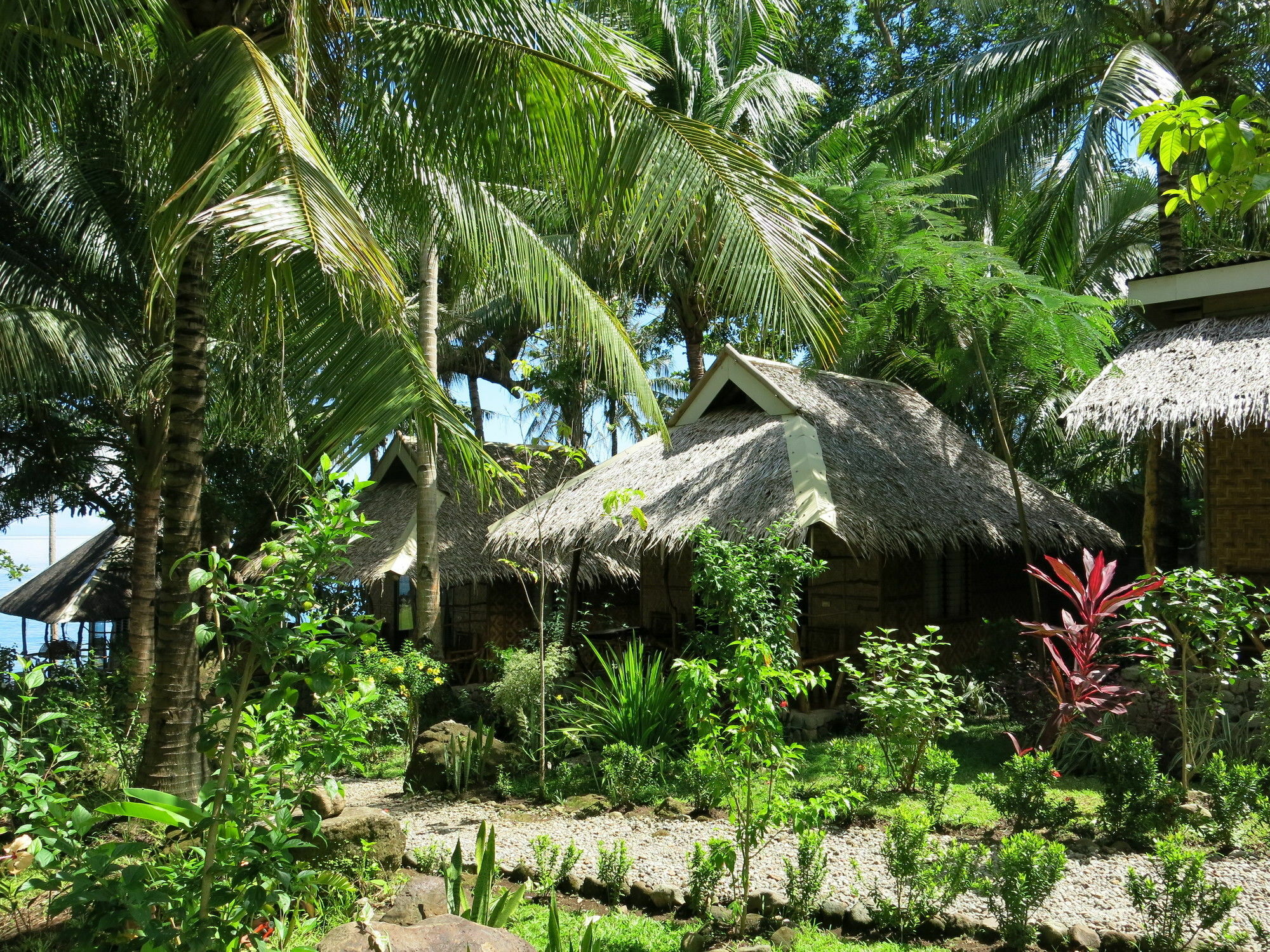Camiguin Volcan Beach Eco Retreat & Dive Resort Mambajao Exteriör bild